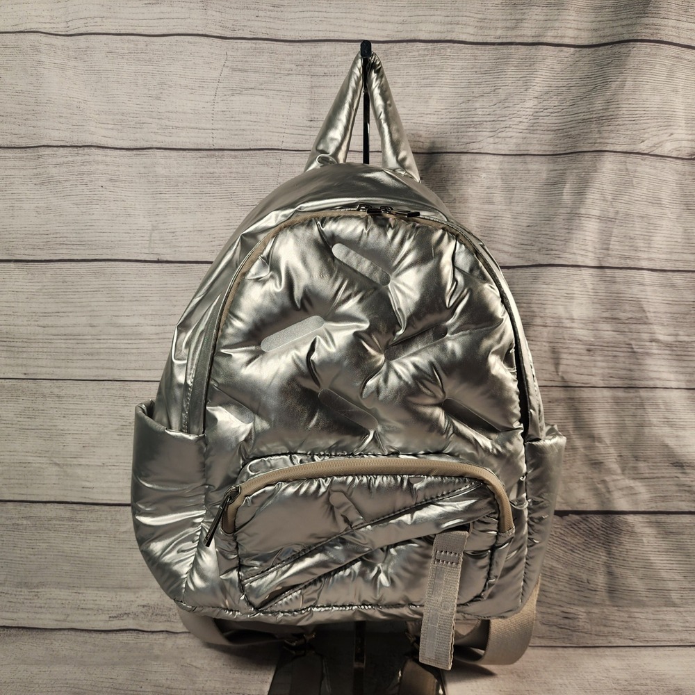 Go Dash Dot Maya Mini Backpack Silver Metallic Quilted Puffer Bag NEW